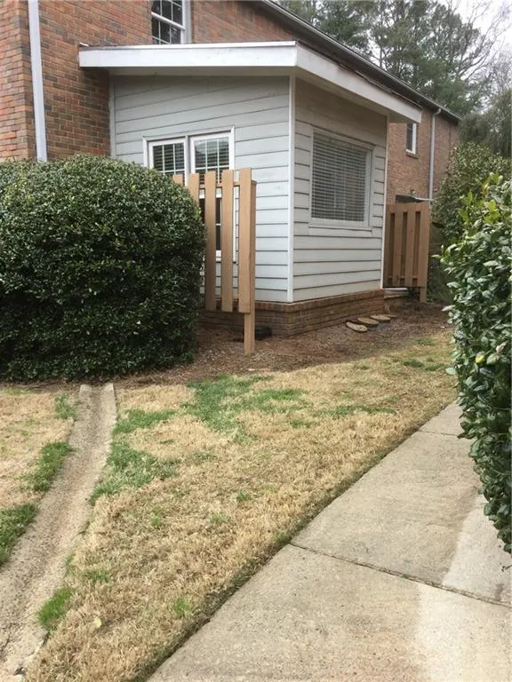 6700 Roswell Road Unit 33f, Atlanta, Georgia 30328, 2 Bedrooms Bedrooms, ,1 BathroomBathrooms,Residential,Sold,6700 Roswell Road Unit 33f,6674034