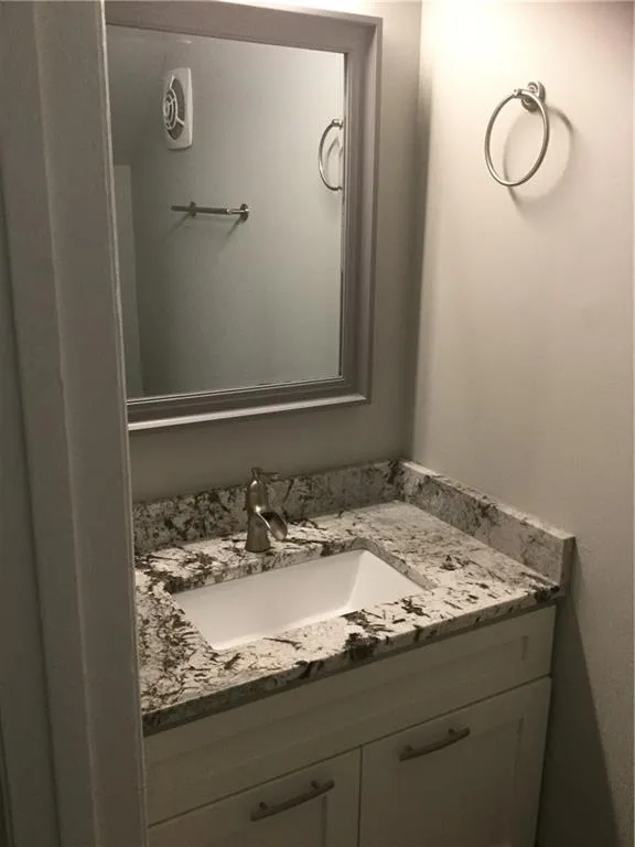 6700 Roswell Road Unit 33f, Atlanta, Georgia 30328, 2 Bedrooms Bedrooms, ,1 BathroomBathrooms,Residential,Sold,6700 Roswell Road Unit 33f,6674034