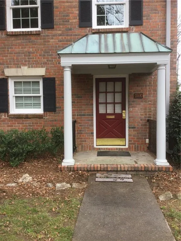 6700 Roswell Road Unit 33f, Atlanta, Georgia 30328, 2 Bedrooms Bedrooms, ,1 BathroomBathrooms,Residential,Sold,6700 Roswell Road Unit 33f,6674034