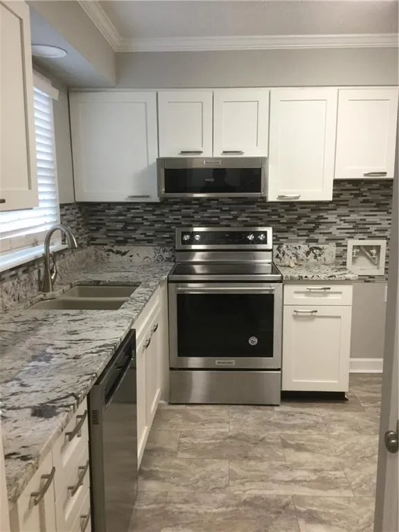 6700 Roswell Road Unit 33f, Atlanta, Georgia 30328, 2 Bedrooms Bedrooms, ,1 BathroomBathrooms,Residential,Sold,6700 Roswell Road Unit 33f,6674034