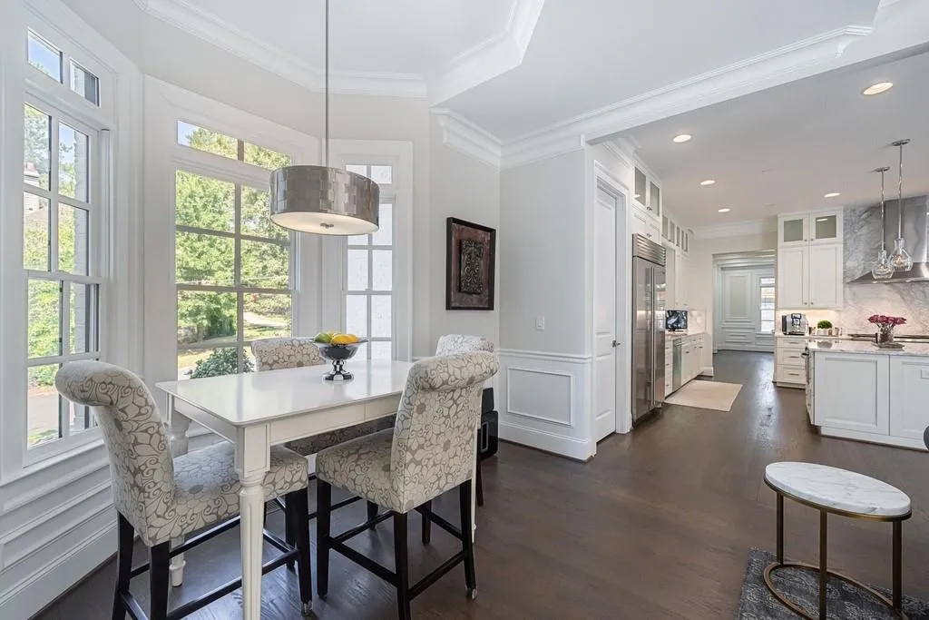 4740 Powers Ferry Road, Sandy Springs, Georgia 30327, 6 Bedrooms Bedrooms, ,5 BathroomsBathrooms,Residential,Sold,4740 Powers Ferry Road,6910234