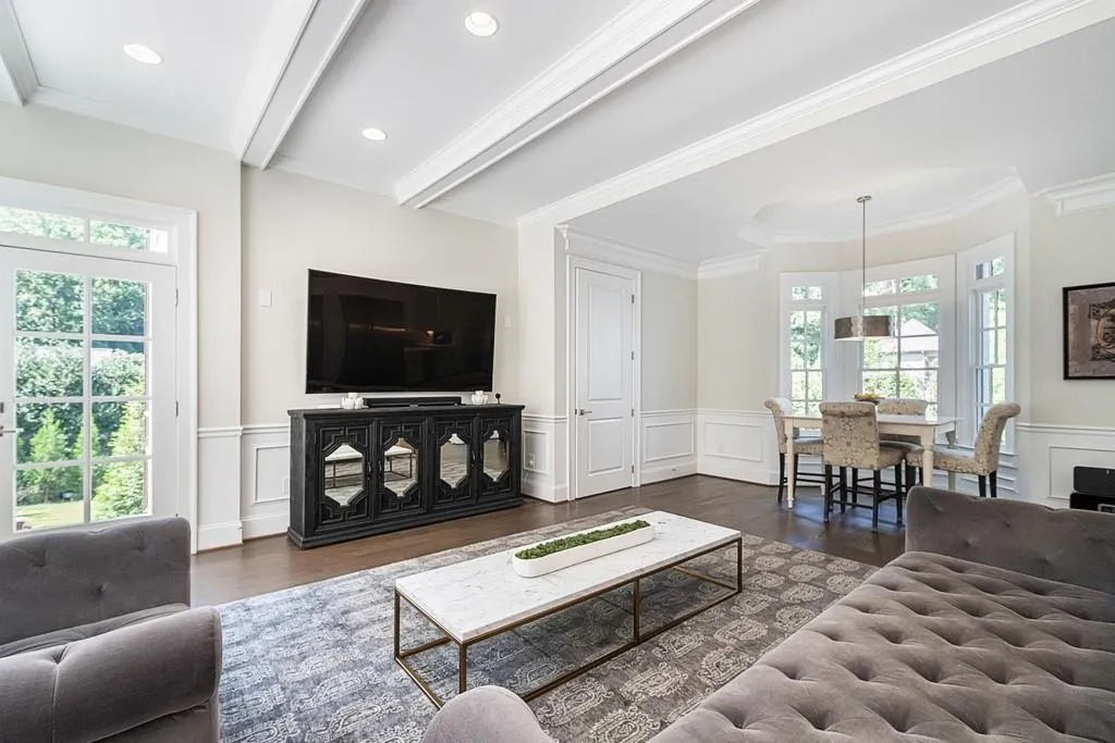 4740 Powers Ferry Road, Sandy Springs, Georgia 30327, 6 Bedrooms Bedrooms, ,5 BathroomsBathrooms,Residential,Sold,4740 Powers Ferry Road,6910234