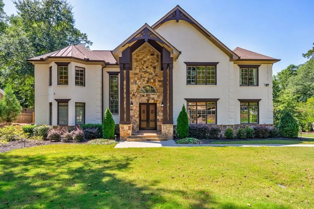 4740 Powers Ferry Road, Sandy Springs, Georgia 30327, 6 Bedrooms Bedrooms, ,5 BathroomsBathrooms,Residential,Sold,4740 Powers Ferry Road,6910234