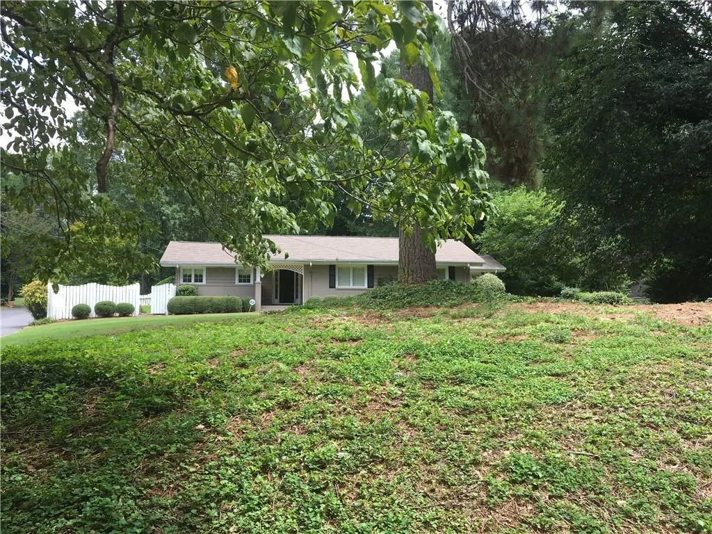 4685 Powers Ferry Road, Sandy Springs, Georgia 30327, 3 Bedrooms Bedrooms, ,2 BathroomsBathrooms,Residential,Sold,4685 Powers Ferry Road,6612233