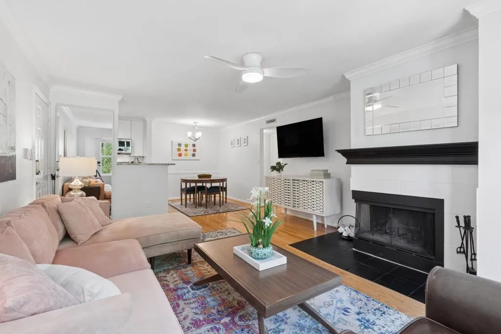 1024 Chastain Park Court, Atlanta, Georgia 30342, 1 Bedroom Bedrooms, 0 ,1 BathroomBathrooms,Residential,For Sale,1024 Chastain Park Court,7761446