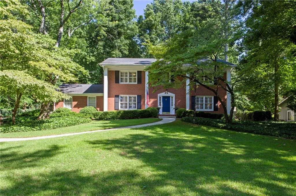 710 Spalding Drive, Sandy Springs, Georgia 30328, 4 Bedrooms Bedrooms, ,2 BathroomsBathrooms,Residential,Sold,710 Spalding Drive,6957354