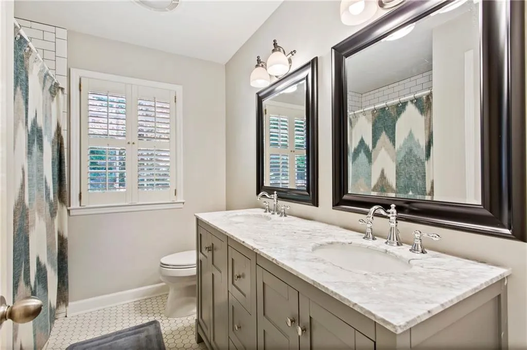 710 Spalding Drive, Sandy Springs, Georgia 30328, 4 Bedrooms Bedrooms, ,2 BathroomsBathrooms,Residential,Sold,710 Spalding Drive,6957354