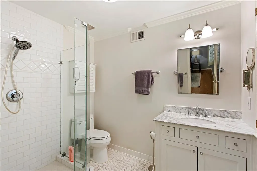 710 Spalding Drive, Sandy Springs, Georgia 30328, 4 Bedrooms Bedrooms, ,2 BathroomsBathrooms,Residential,Sold,710 Spalding Drive,6957354