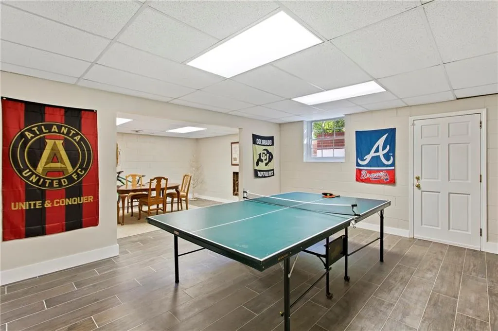 710 Spalding Drive, Sandy Springs, Georgia 30328, 4 Bedrooms Bedrooms, ,2 BathroomsBathrooms,Residential,Sold,710 Spalding Drive,6957354