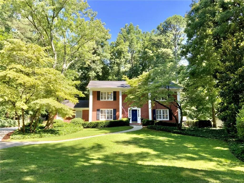 710 Spalding Drive, Sandy Springs, Georgia 30328, 4 Bedrooms Bedrooms, ,2 BathroomsBathrooms,Residential,Sold,710 Spalding Drive,6957354