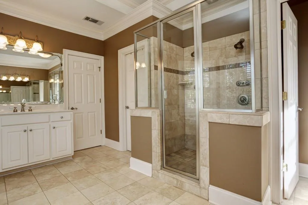 61 W Belle Isle Road, Sandy Springs, Georgia 30342, 4 Bedrooms Bedrooms, ,4 BathroomsBathrooms,Residential,Sold,61 W Belle Isle Road,5665011