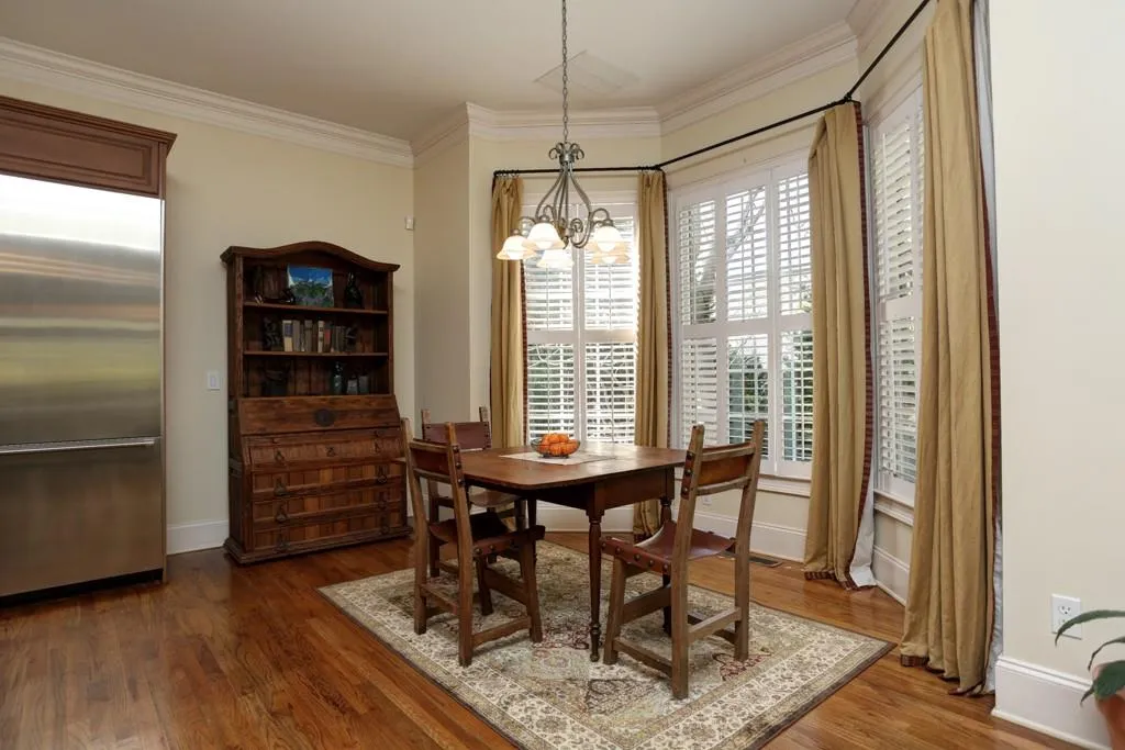 61 W Belle Isle Road, Sandy Springs, Georgia 30342, 4 Bedrooms Bedrooms, ,4 BathroomsBathrooms,Residential,Sold,61 W Belle Isle Road,5665011