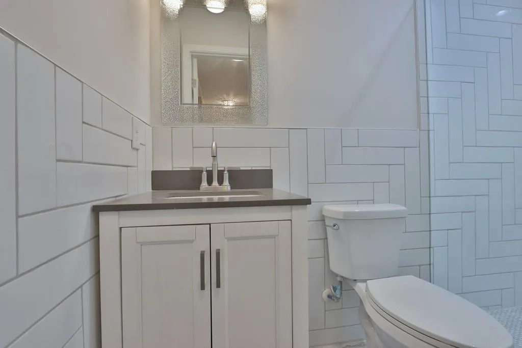 795 Spalding Drive, Sandy Springs, Georgia 30328, 5 Bedrooms Bedrooms, ,4 BathroomsBathrooms,Residential,Sold,795 Spalding Drive,6635871