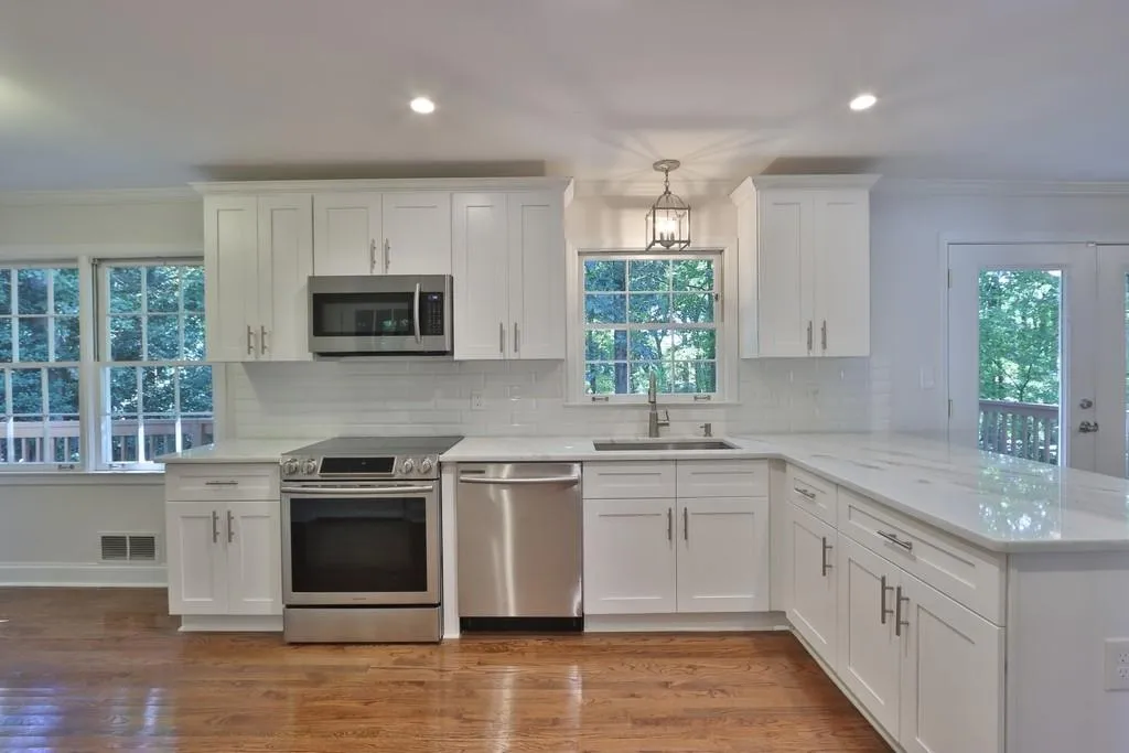 795 Spalding Drive, Sandy Springs, Georgia 30328, 5 Bedrooms Bedrooms, ,4 BathroomsBathrooms,Residential,Sold,795 Spalding Drive,6635871