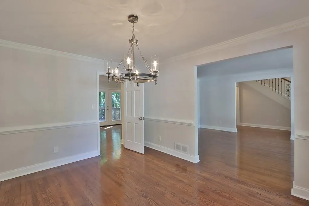 795 Spalding Drive, Sandy Springs, Georgia 30328, 5 Bedrooms Bedrooms, ,4 BathroomsBathrooms,Residential,Sold,795 Spalding Drive,6635871