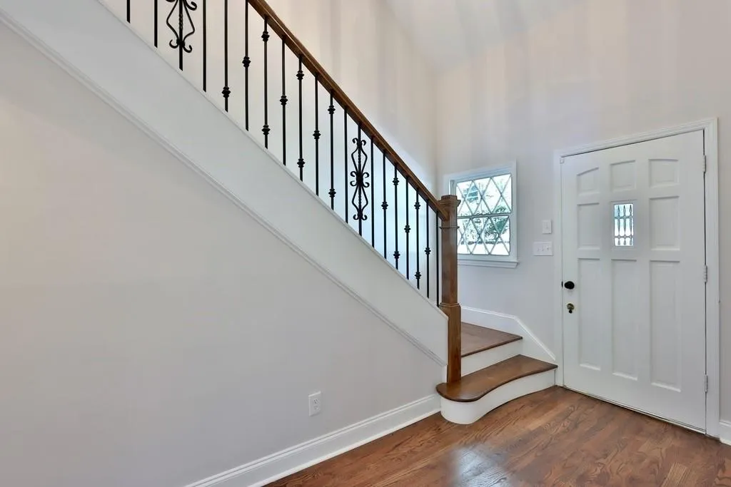 795 Spalding Drive, Sandy Springs, Georgia 30328, 5 Bedrooms Bedrooms, ,4 BathroomsBathrooms,Residential,Sold,795 Spalding Drive,6635871