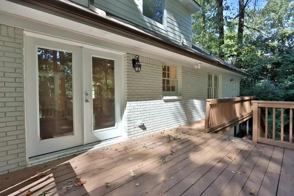 795 Spalding Drive, Sandy Springs, Georgia 30328, 5 Bedrooms Bedrooms, ,4 BathroomsBathrooms,Residential,Sold,795 Spalding Drive,6635871