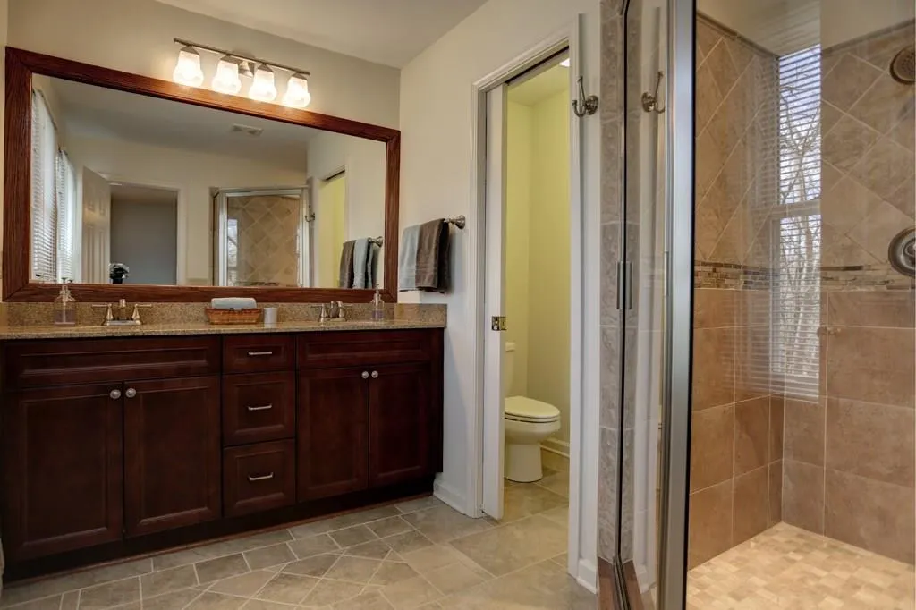 5015 Vallo Vista Court, Atlanta, Georgia 30342, 4 Bedrooms Bedrooms, ,2 BathroomsBathrooms,Residential,Sold,5015 Vallo Vista Court,5655859