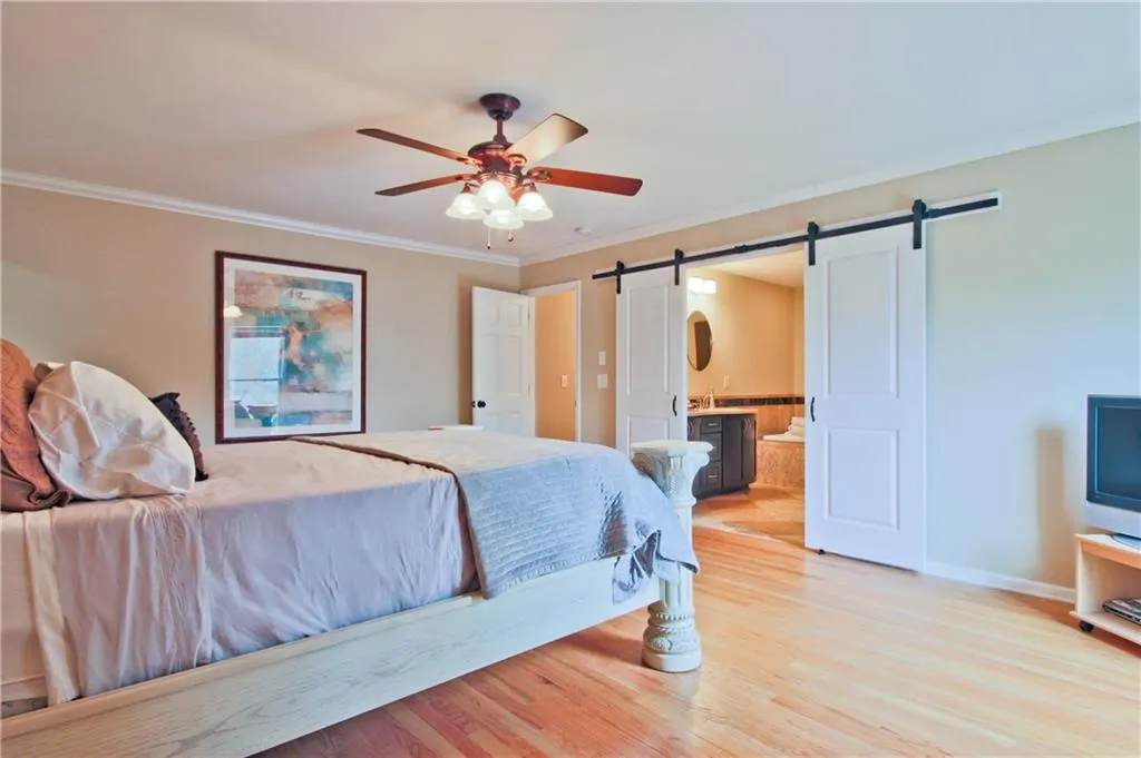 205 Marsh Glen Point, Atlanta, Georgia 30328, 5 Bedrooms Bedrooms, ,3 BathroomsBathrooms,Residential,Sold,205 Marsh Glen Point,5852018