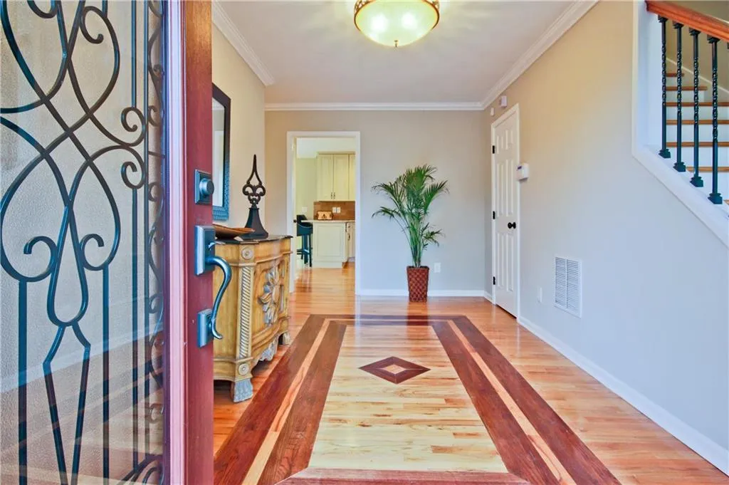 205 Marsh Glen Point, Atlanta, Georgia 30328, 5 Bedrooms Bedrooms, ,3 BathroomsBathrooms,Residential,Sold,205 Marsh Glen Point,5852018