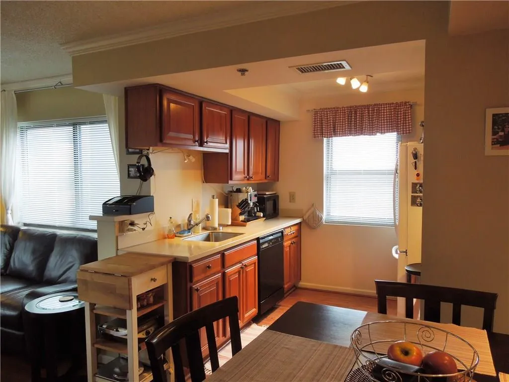 795 Hammond Drive Unit 2012, Atlanta, Georgia 30328, 1 Bedroom Bedrooms, ,1 BathroomBathrooms,Residential,Sold,795 Hammond Drive Unit 2012,5804909