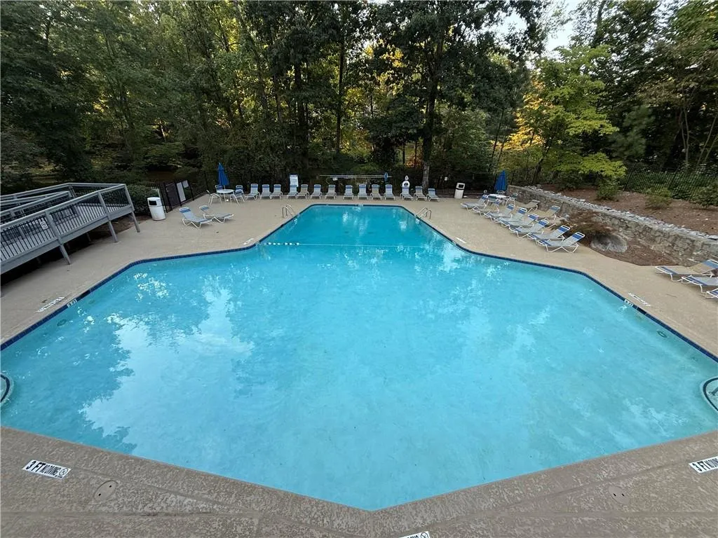 46 Dunwoody Springs Drive, Atlanta, Georgia 30328, 3 Bedrooms Bedrooms, ,2 BathroomsBathrooms,Residential,For Sale,46 Dunwoody Springs Drive,7641927