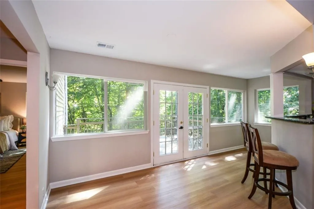 46 Dunwoody Springs Drive, Atlanta, Georgia 30328, 3 Bedrooms Bedrooms, ,2 BathroomsBathrooms,Residential,For Sale,46 Dunwoody Springs Drive,7641927