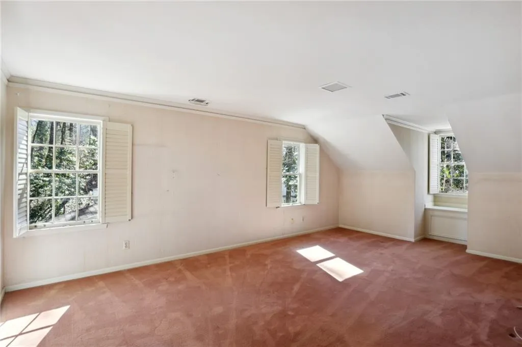 260 Seamarsh Court, Sandy Springs, Georgia 30328, 5 Bedrooms Bedrooms, ,4 BathroomsBathrooms,Residential,Sold,260 Seamarsh Court,7174758