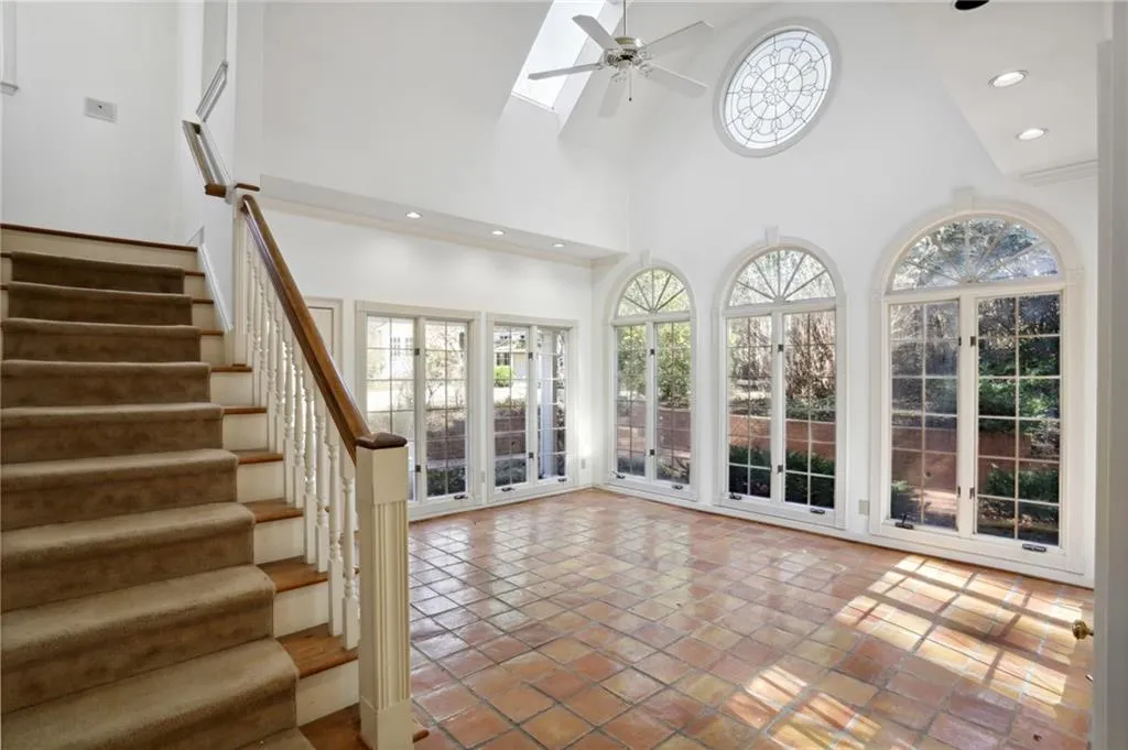 260 Seamarsh Court, Sandy Springs, Georgia 30328, 5 Bedrooms Bedrooms, ,4 BathroomsBathrooms,Residential,Sold,260 Seamarsh Court,7174758