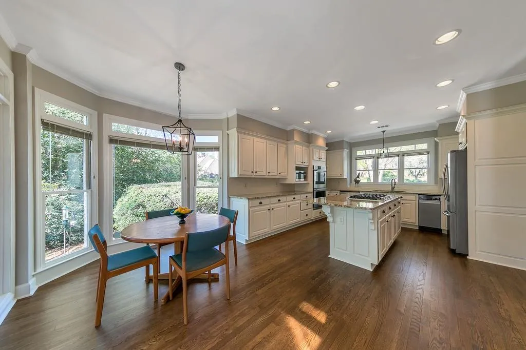 7845 Landowne Drive, Sandy Springs, Georgia 30350, 5 Bedrooms Bedrooms, ,4 BathroomsBathrooms,Residential,Sold,7845 Landowne Drive,6535799