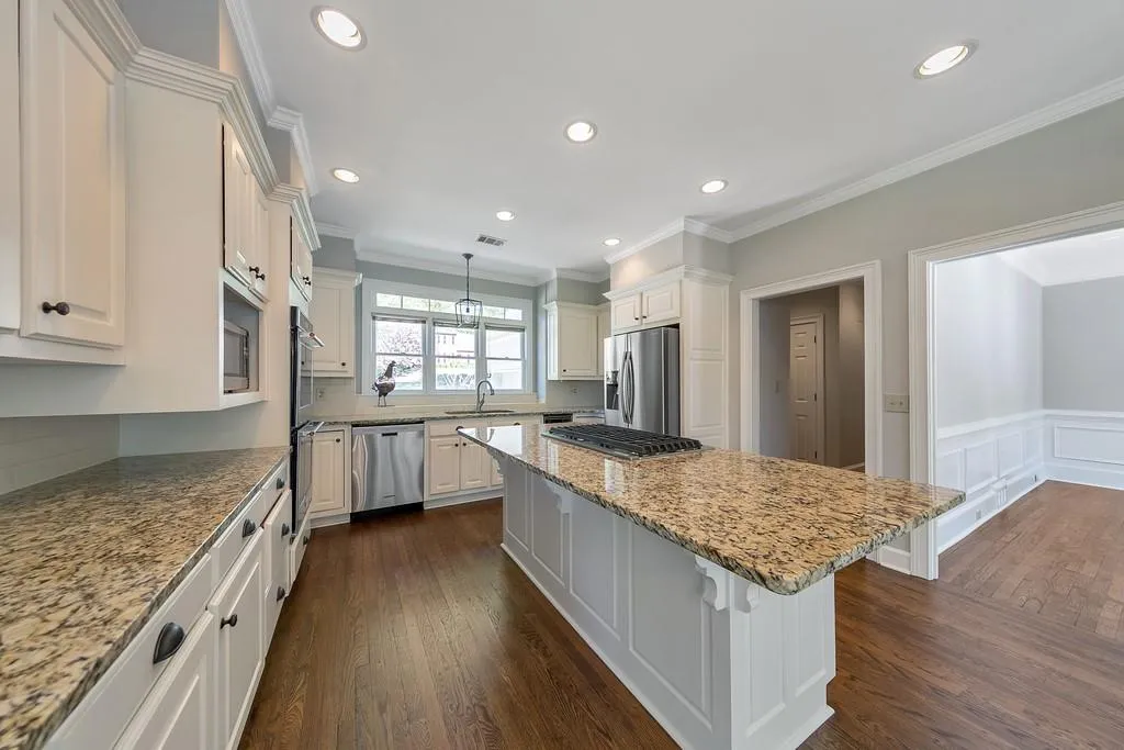 7845 Landowne Drive, Sandy Springs, Georgia 30350, 5 Bedrooms Bedrooms, ,4 BathroomsBathrooms,Residential,Sold,7845 Landowne Drive,6535799