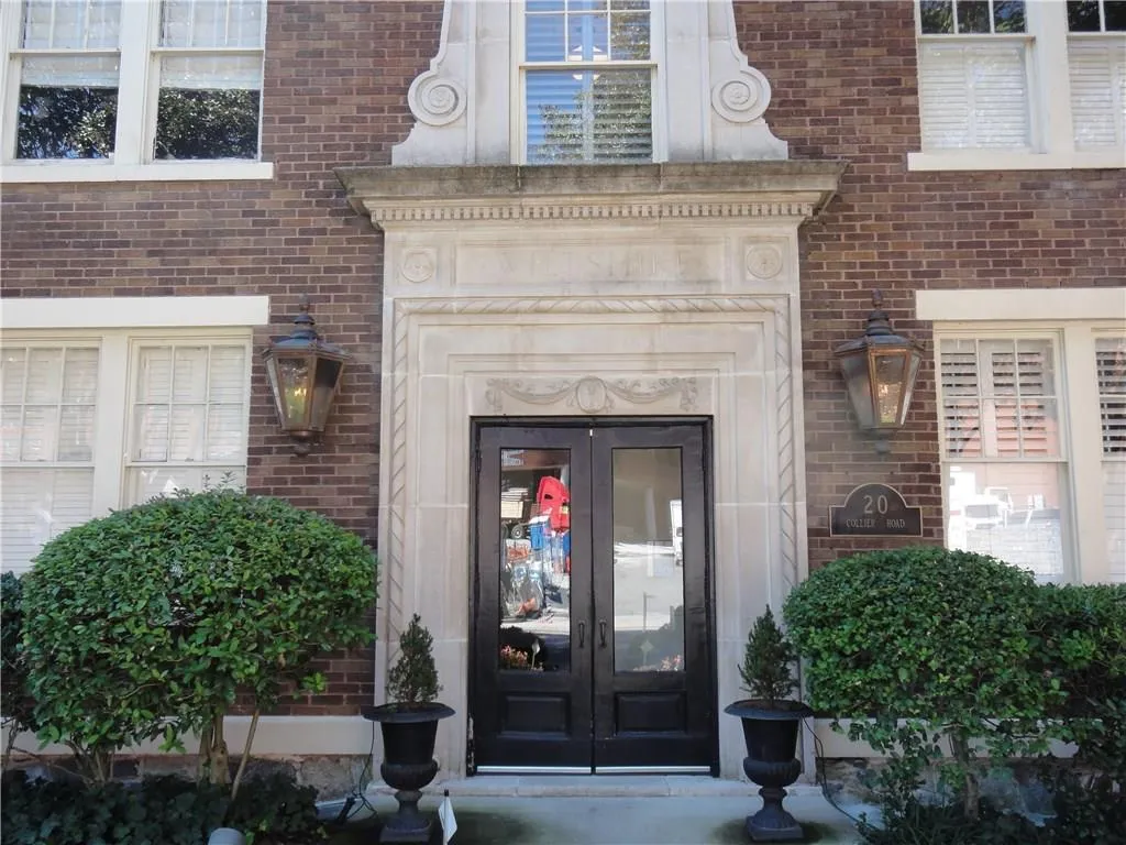 20 Collier Road Nw Unit 18, Atlanta, Georgia 30309, 2 Bedrooms Bedrooms, ,1 BathroomBathrooms,Residential,Sold,20 Collier Road Nw Unit 18,5925857