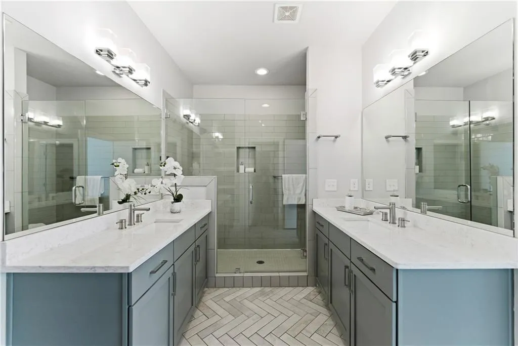 721 Taylor Court, Atlanta, Georgia 30324, 2 Bedrooms Bedrooms, ,2 BathroomsBathrooms,Residential,For Sale,721 Taylor Court,7670036