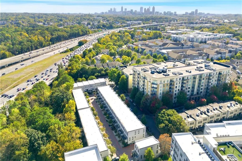 721 Taylor Court, Atlanta, Georgia 30324, 2 Bedrooms Bedrooms, ,2 BathroomsBathrooms,Residential,For Sale,721 Taylor Court,7670036