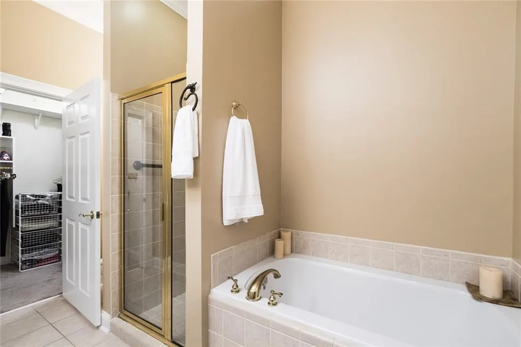 5415 Northland Drive Unit 108, Atlanta, Georgia 30342, 1 Bedroom Bedrooms, ,1 BathroomBathrooms,Residential,Sold,5415 Northland Drive Unit 108,5884929