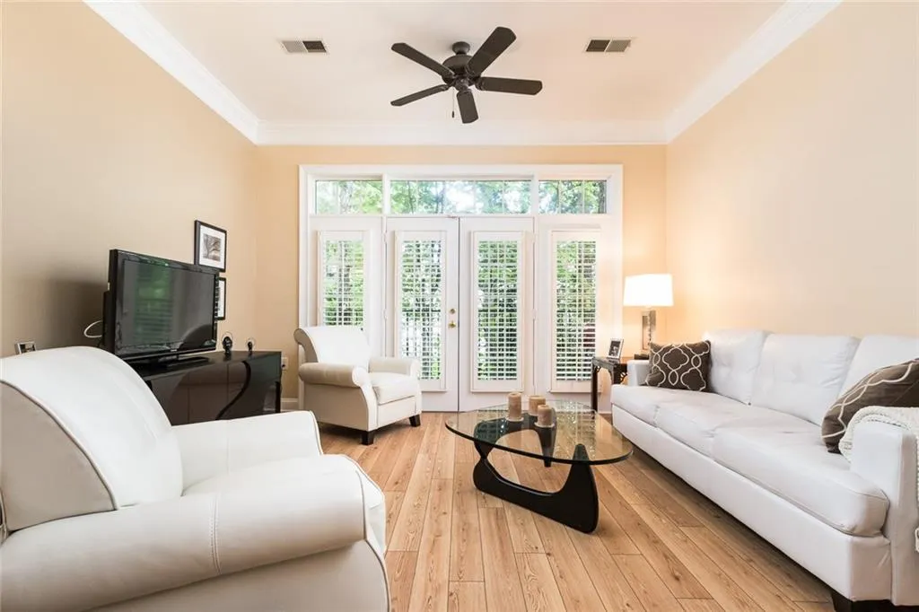 5415 Northland Drive Unit 108, Atlanta, Georgia 30342, 1 Bedroom Bedrooms, ,1 BathroomBathrooms,Residential,Sold,5415 Northland Drive Unit 108,5884929