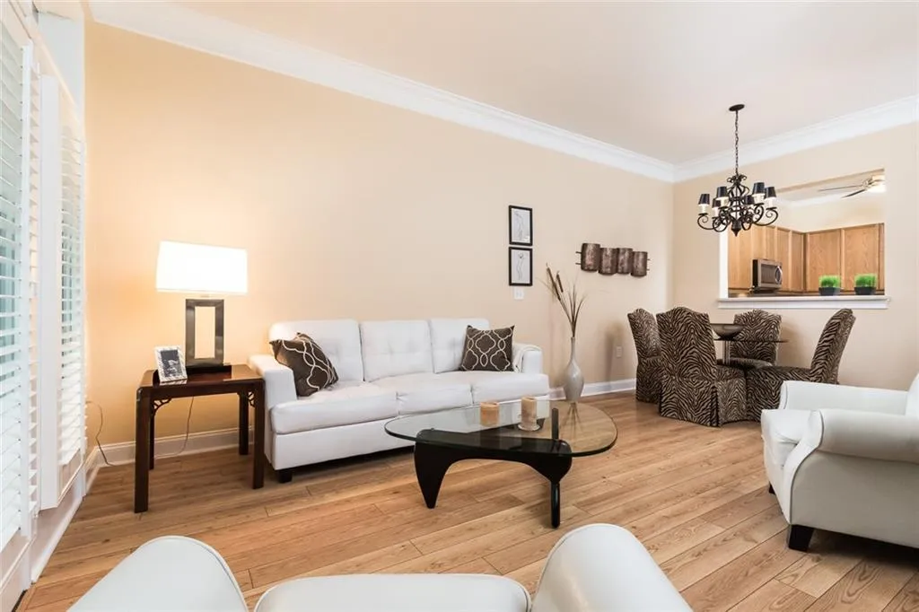 5415 Northland Drive Unit 108, Atlanta, Georgia 30342, 1 Bedroom Bedrooms, ,1 BathroomBathrooms,Residential,Sold,5415 Northland Drive Unit 108,5884929