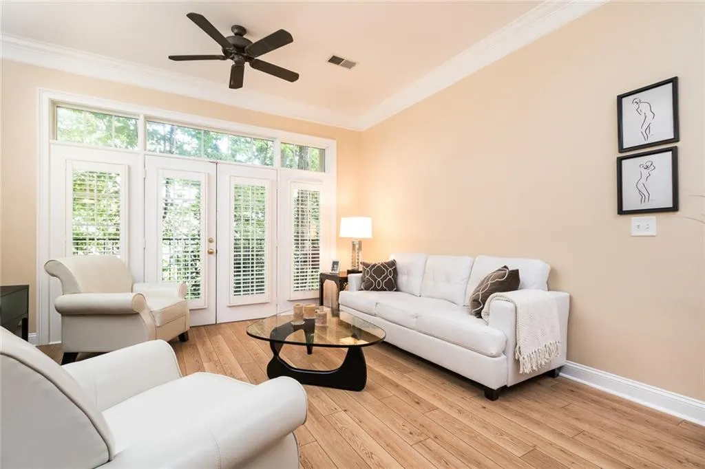 5415 Northland Drive Unit 108, Atlanta, Georgia 30342, 1 Bedroom Bedrooms, ,1 BathroomBathrooms,Residential,Sold,5415 Northland Drive Unit 108,5884929