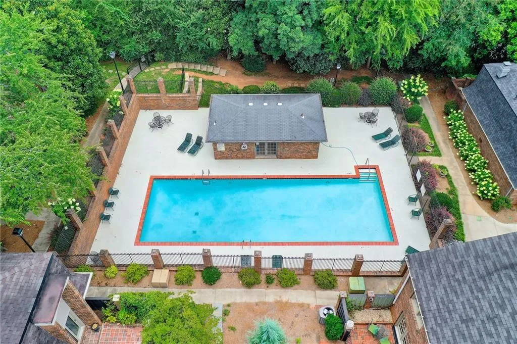 Community Pool Community Pool
