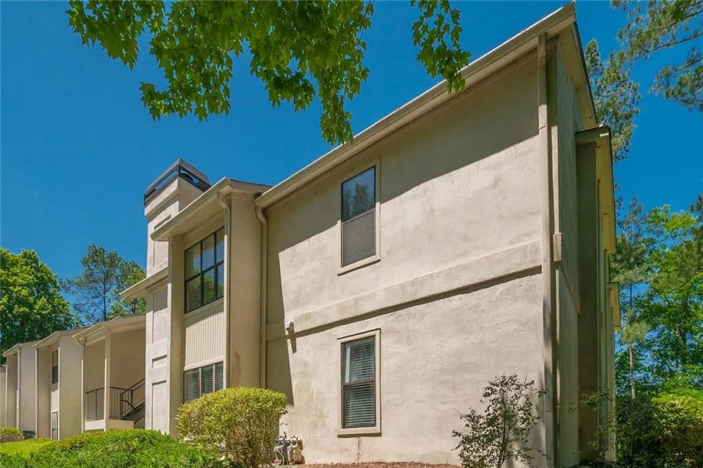 1316 Old Hammond Chase, Sandy Springs, Georgia 30350, 2 Bedrooms Bedrooms, ,2 BathroomsBathrooms,Residential,Sold,1316 Old Hammond Chase,6719875