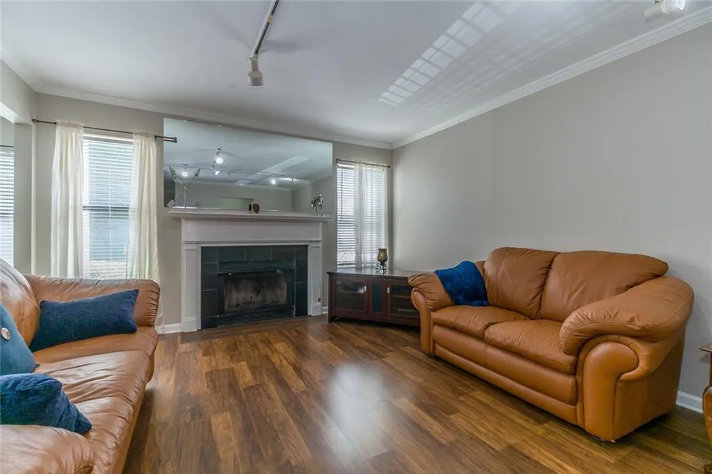 1316 Old Hammond Chase, Sandy Springs, Georgia 30350, 2 Bedrooms Bedrooms, ,2 BathroomsBathrooms,Residential,Sold,1316 Old Hammond Chase,6719875