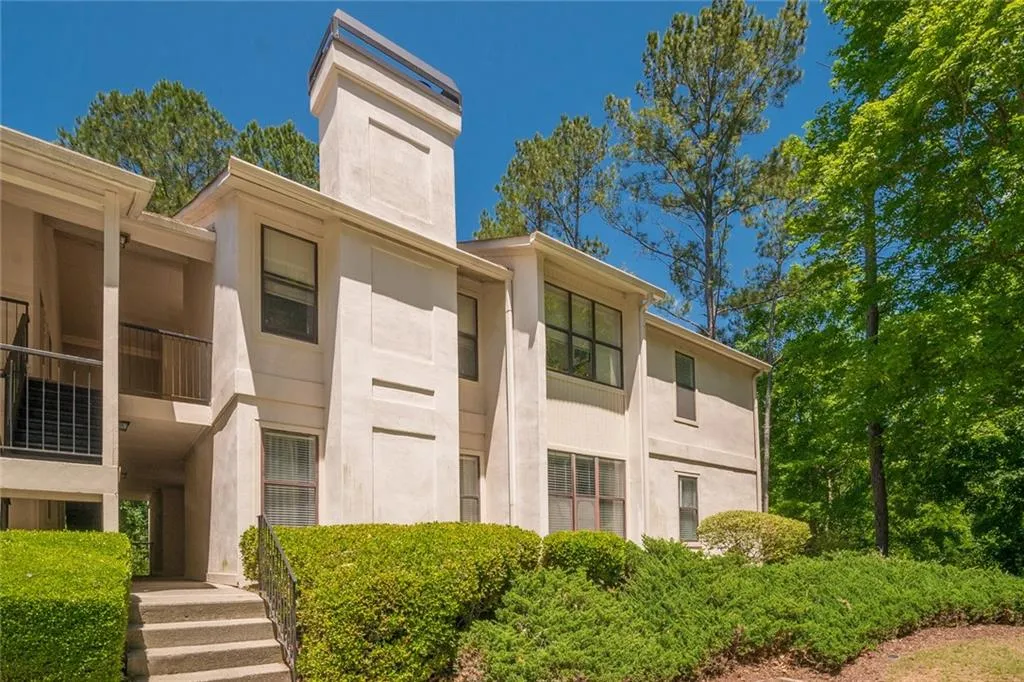 1316 Old Hammond Chase, Sandy Springs, Georgia 30350, 2 Bedrooms Bedrooms, ,2 BathroomsBathrooms,Residential,Sold,1316 Old Hammond Chase,6719875