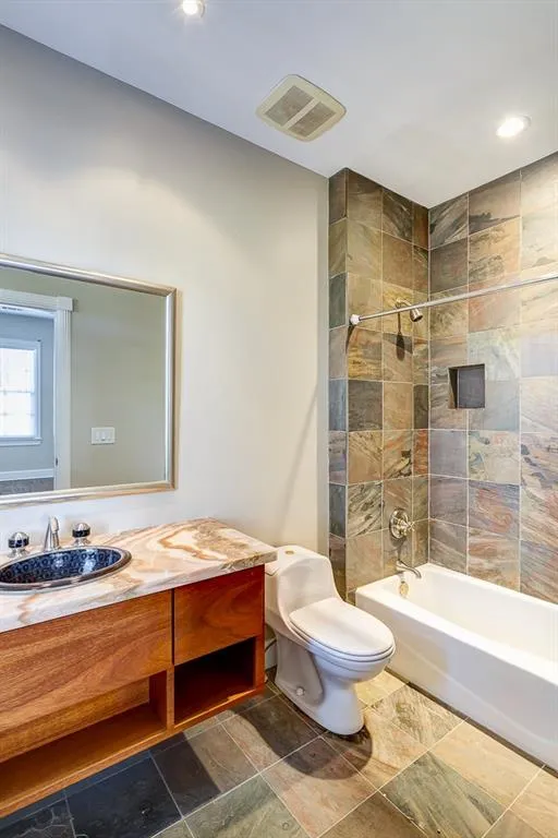 31 Ball Mill Place, Sandy Springs, Georgia 30350, 4 Bedrooms Bedrooms, ,4 BathroomsBathrooms,Residential,Sold,31 Ball Mill Place,5747823