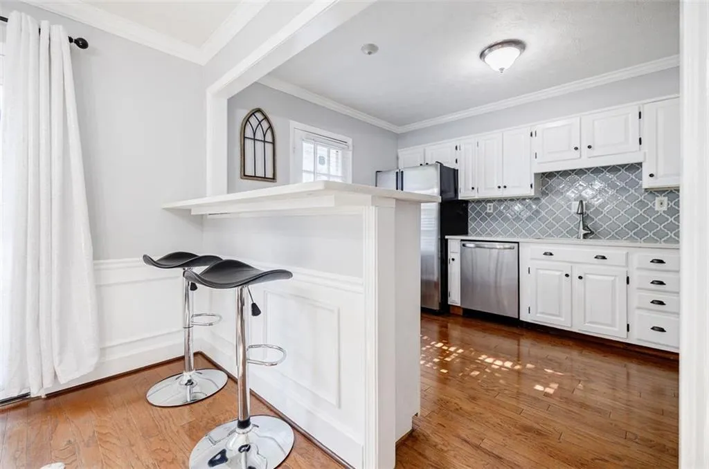 12 Palace Green Place Nw, Atlanta, Georgia 30318, 2 Bedrooms Bedrooms, ,2 BathroomsBathrooms,Residential,For Sale,12 Palace Green Place Nw,7621561