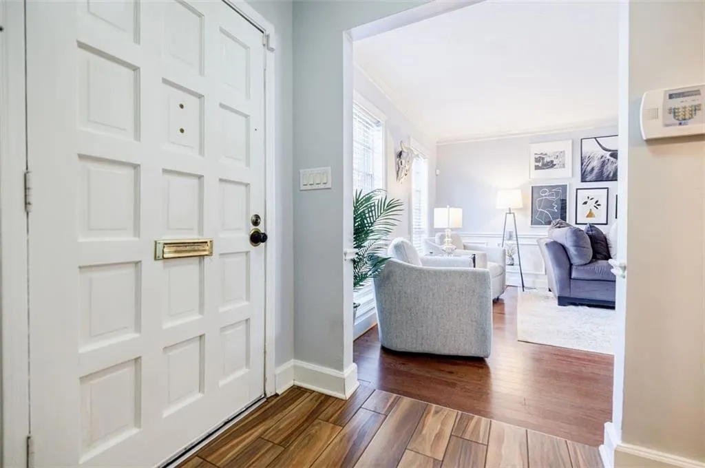 12 Palace Green Place Nw, Atlanta, Georgia 30318, 2 Bedrooms Bedrooms, ,2 BathroomsBathrooms,Residential,For Sale,12 Palace Green Place Nw,7621561