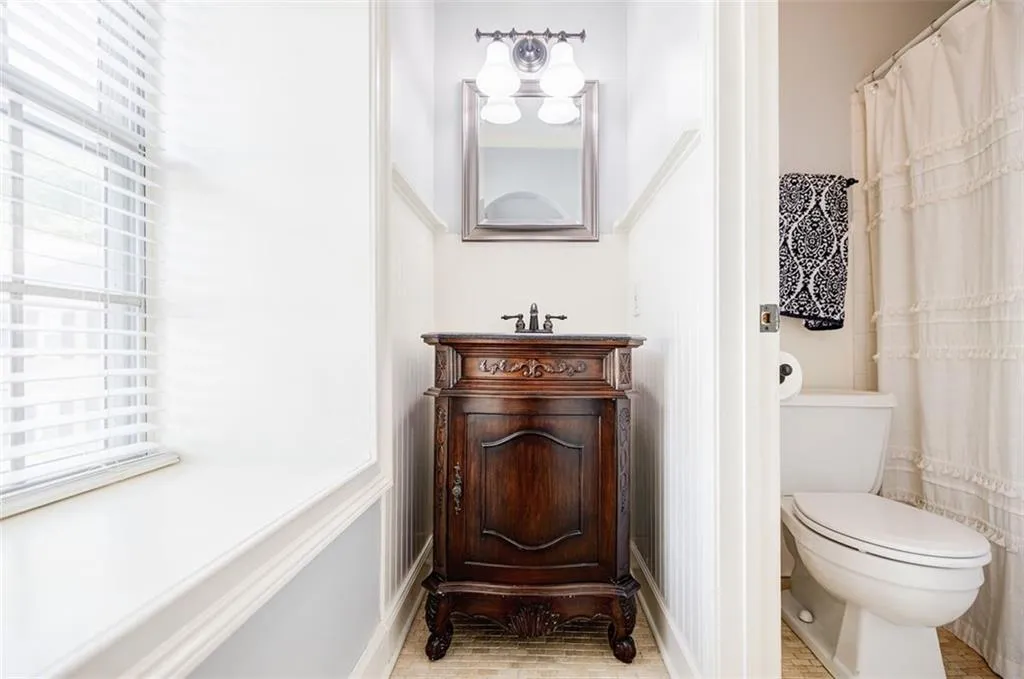 12 Palace Green Place Nw, Atlanta, Georgia 30318, 2 Bedrooms Bedrooms, ,2 BathroomsBathrooms,Residential,For Sale,12 Palace Green Place Nw,7621561