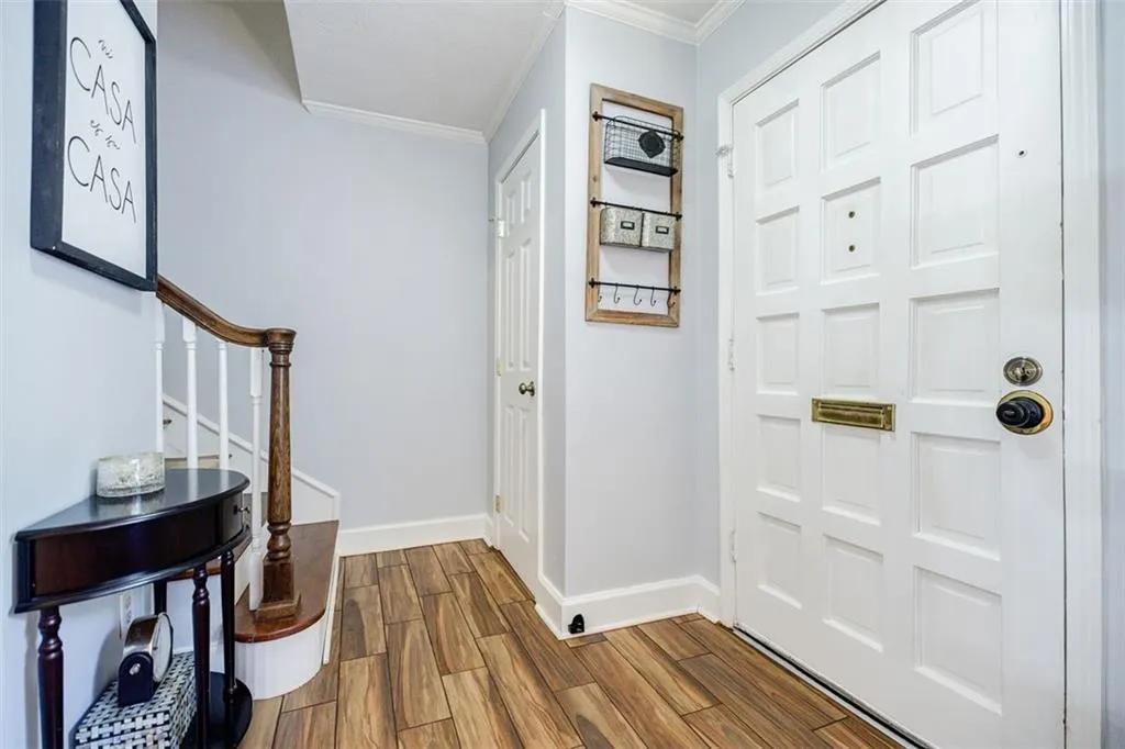 12 Palace Green Place Nw, Atlanta, Georgia 30318, 2 Bedrooms Bedrooms, ,2 BathroomsBathrooms,Residential,For Sale,12 Palace Green Place Nw,7621561