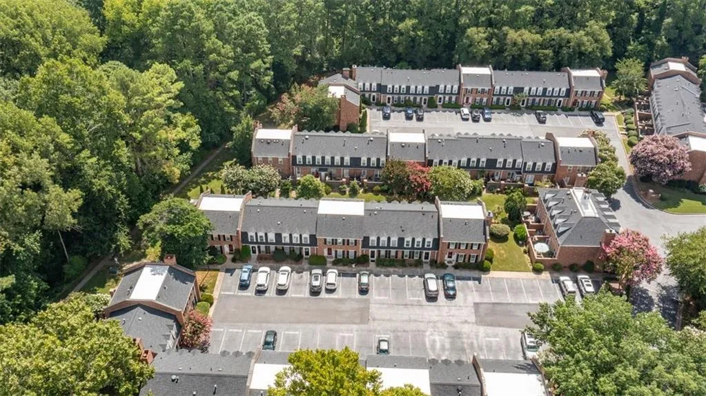 12 Palace Green Place Nw, Atlanta, Georgia 30318, 2 Bedrooms Bedrooms, ,2 BathroomsBathrooms,Residential,For Sale,12 Palace Green Place Nw,7621561