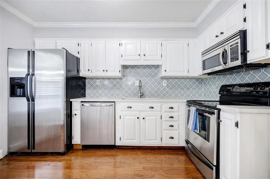 12 Palace Green Place Nw, Atlanta, Georgia 30318, 2 Bedrooms Bedrooms, ,2 BathroomsBathrooms,Residential,For Sale,12 Palace Green Place Nw,7621561