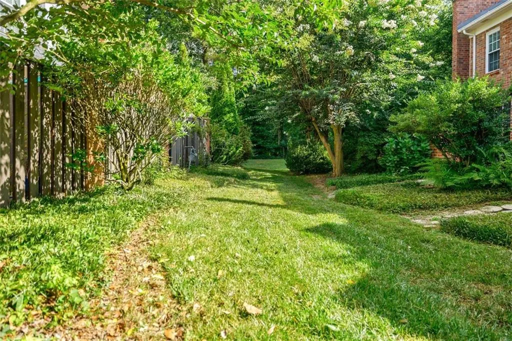 12 Palace Green Place Nw, Atlanta, Georgia 30318, 2 Bedrooms Bedrooms, ,2 BathroomsBathrooms,Residential,For Sale,12 Palace Green Place Nw,7621561